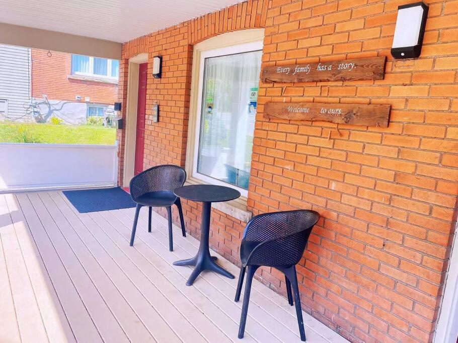 Adorable 2-Bedroom Unit With Jacuzzi Beside Falls Niagara-Fälle Exterior foto